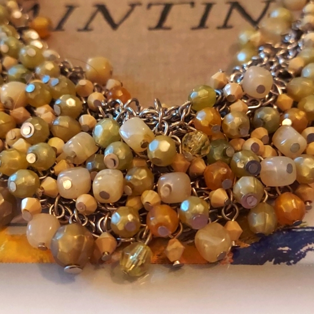 Beautiful Beaded Necklace & Earring Set!